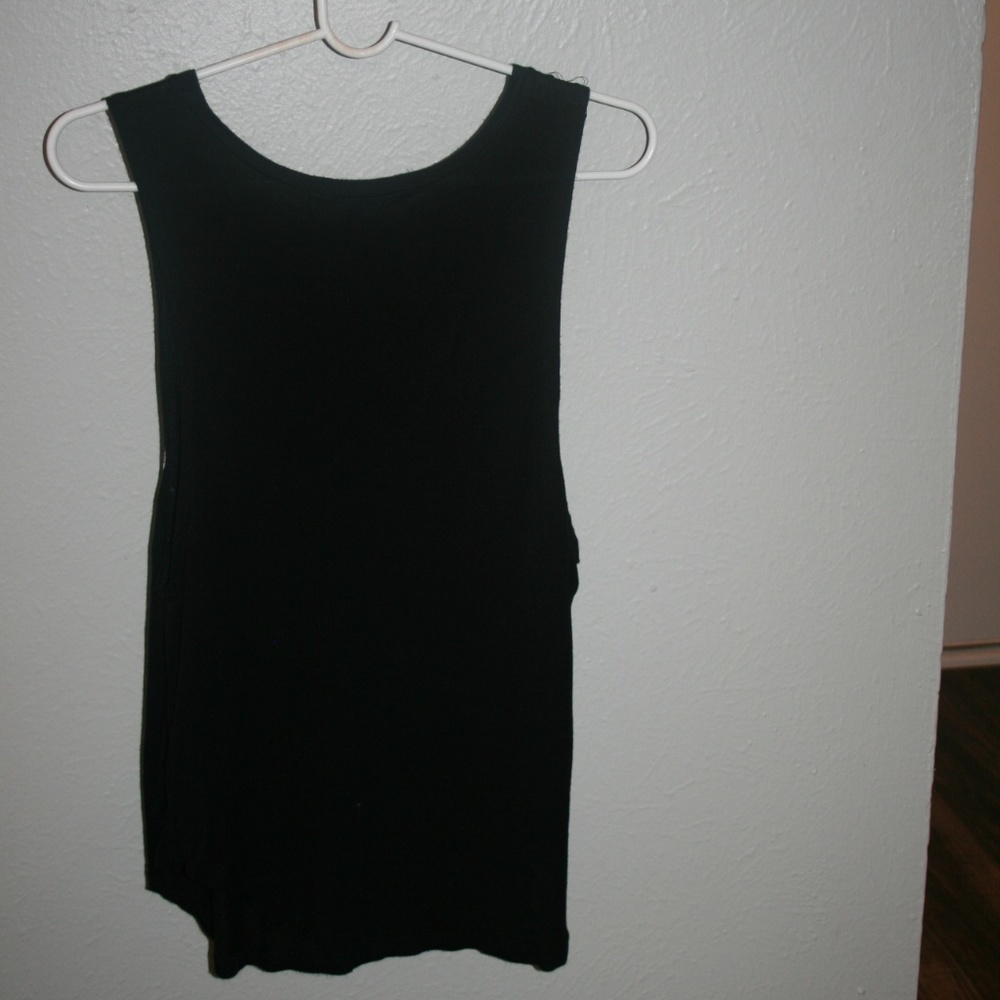 Workout tank - Picture 3 of 3